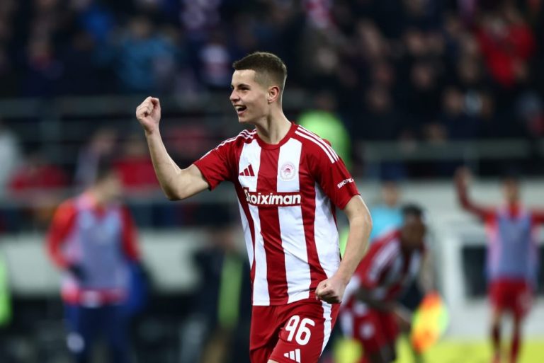 Ο Τζίμας σχολίασε την γκολάρα του Μουζακίτη στο ντέρμπι «αιωνίων»