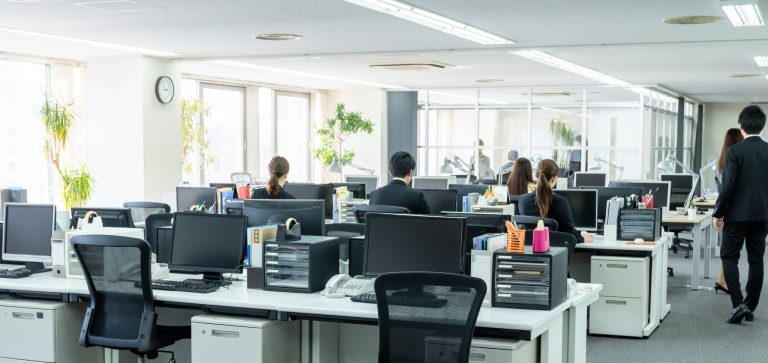 Αυξήσεις σε 40.000 υπαλλήλους με προσωπική διαφορά