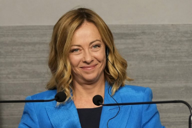 Ιταλία: Τηλεφωνική επικοινωνία της Τζόρτζια Μελόνι με τον Φρίντριχ Μερτς