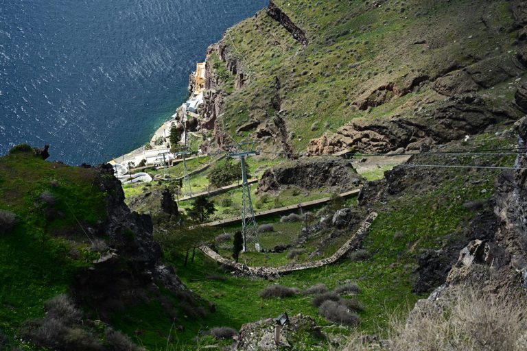 Σεισμοί στη Σαντορίνη: Αλλεπάλληλες σεισμικές δονήσεις 4,5 και 4,6 Ρίχτερ μέσα σε μία ώρα