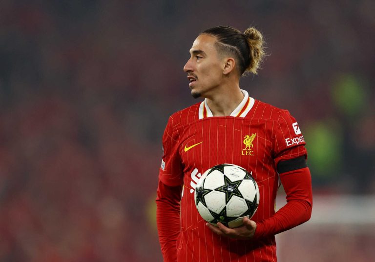 Ο Κώστας Τσιμίκας έκανε ανάρτηση με μαύρο περιβραχιόνιο για τα Τέμπη