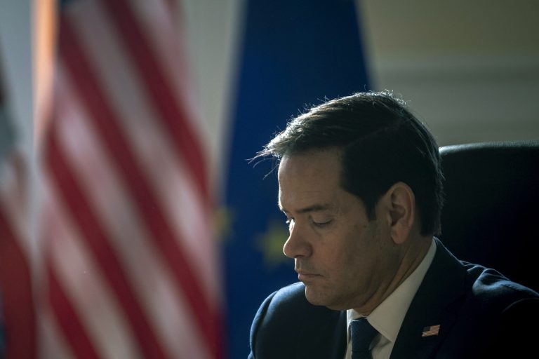 Μάρκο Ρούμπιο: Το Μεξικό πρέπει να εντείνει τις προσπάθειες για να ανακόψει τη διακίνηση ναρκωτικών προς τις ΗΠΑ