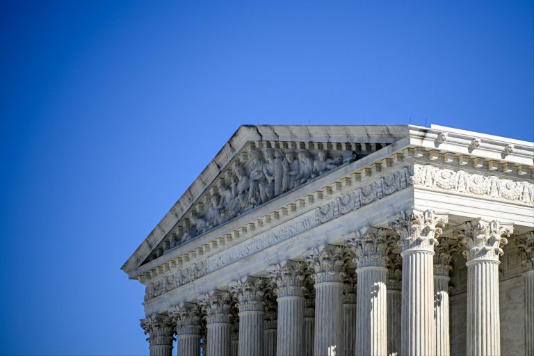 Μήνυση από 12 αμερικανικές πολιτείες στην κυβέρνηση Τραμπ για τους «παράνομους» δασμούς