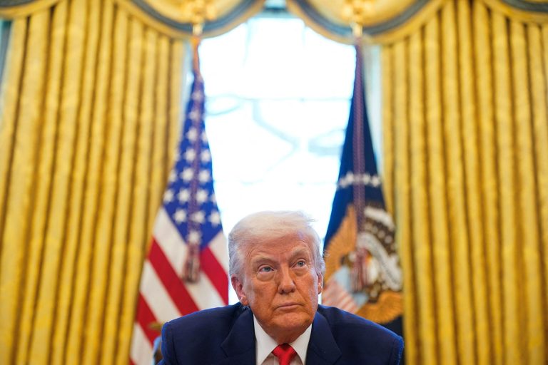 Δασμοί Τραμπ: Ταράζει τις αγορές η παύση για 90 ημέρες – Τι σημαίνει για την παγκόσμια οικονομία