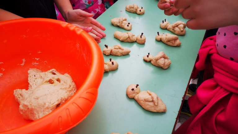Εορτολόγιο: Σάββατο του Λαζάρου – Ποιοι γιορτάζουν σήμερα 12 Απριλίου