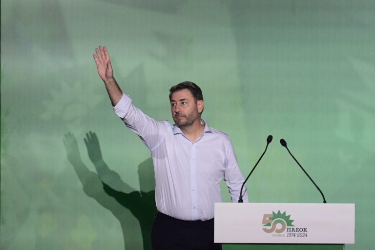 Live από το ΣΕΦ η ομιλία του Ν. Ανδρουλάκη σε μέλη των Τομέων του ΠΑΣΟΚ-Κίνημα Αλλαγής