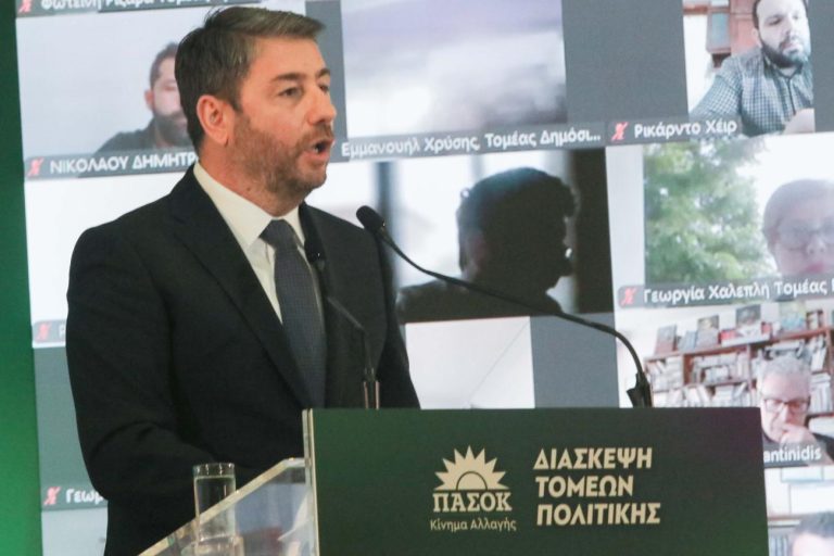 Ανδρουλάκης: Προανακριτική με κακουργηματικές πράξεις για τον Καραμανλή, εάν επιβεβαιωθούν οι πληροφορίες