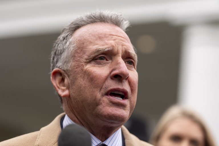 Εκπρόσωποι των ΗΠΑ και του Ιράν συναντώνται στο Ομάν για να συζητήσουν για το πυρηνικό πρόγραμμα της Τεχεράνης