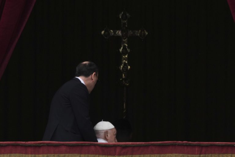 Πάπας Φραγκίσκος: Ένα τελευταίο «ευχαριστώ» και ένα αποχαιρετιστήριο νεύμα