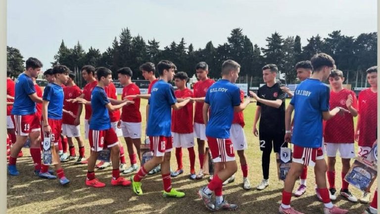 Χίος: Φιλικός αγώνας ποδοσφαίρου μικτών ομάδων Χίου – Τσεσμέ