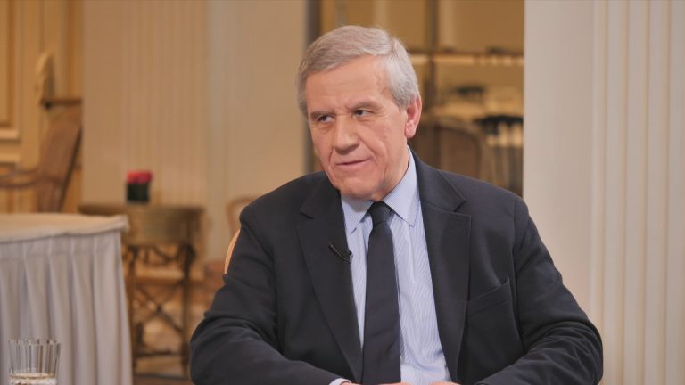 Σ. Τσομώκος στο ΕΡΤNews: Θέλουμε να επεκτείνουμε το μεγάλο διεθνές αποτύπωμα του Οικονομικού Φόρουμ των Δελφών