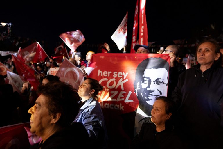 Τουρκία: Δεκάδες συλλήψεις ατόμων που φέρεται να σχετίζονται με την υπόθεση του Εκρέμ Ιμάμογλου