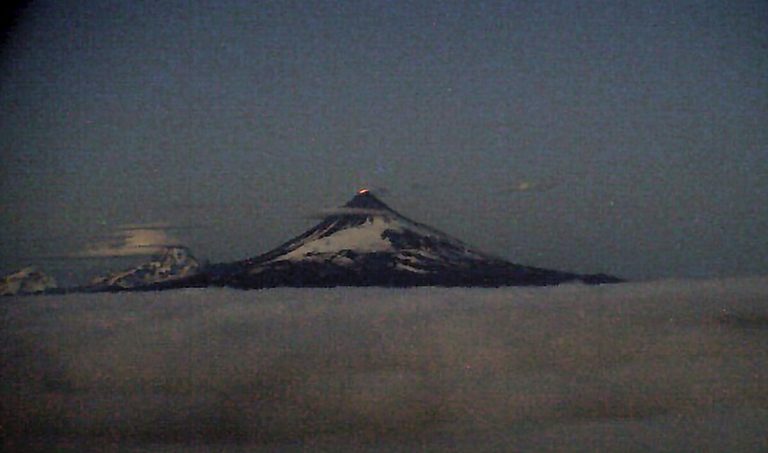 Αλάσκα: Συνεχίζεται η σεισμική δραστηριότητα στο όρος Spurr – Φόβοι για έκρηξη του ηφαιστείου