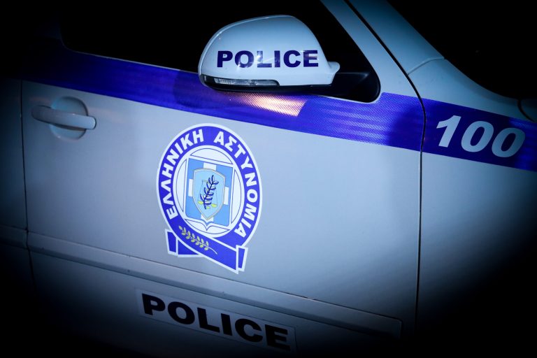 Θεσσαλονίκη: Έρευνα της ΕΛ.ΑΣ στα γραφεία της «Χρυσής Αυγής»