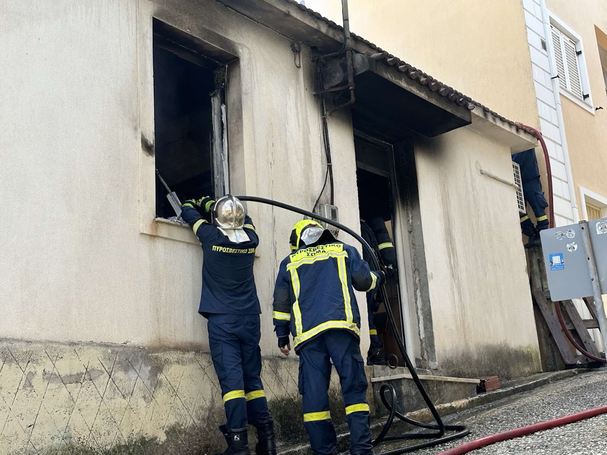 Φωτιά στο Αργοστόλι