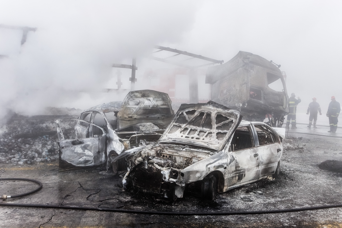 Καμένα αυτοκίνητα