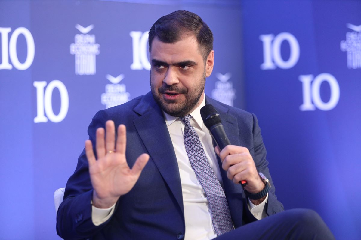 Ο κυβερνητικός εκπρόσωπος Παύλος Μαρινάκης στο Οικονομικό Φόρουμ των Δελφών