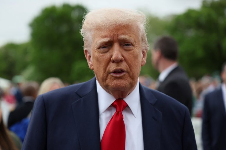 Ο Ντόναλντ Τραμπ θα παραστεί στην κηδεία του πάπα Φραγκίσκου