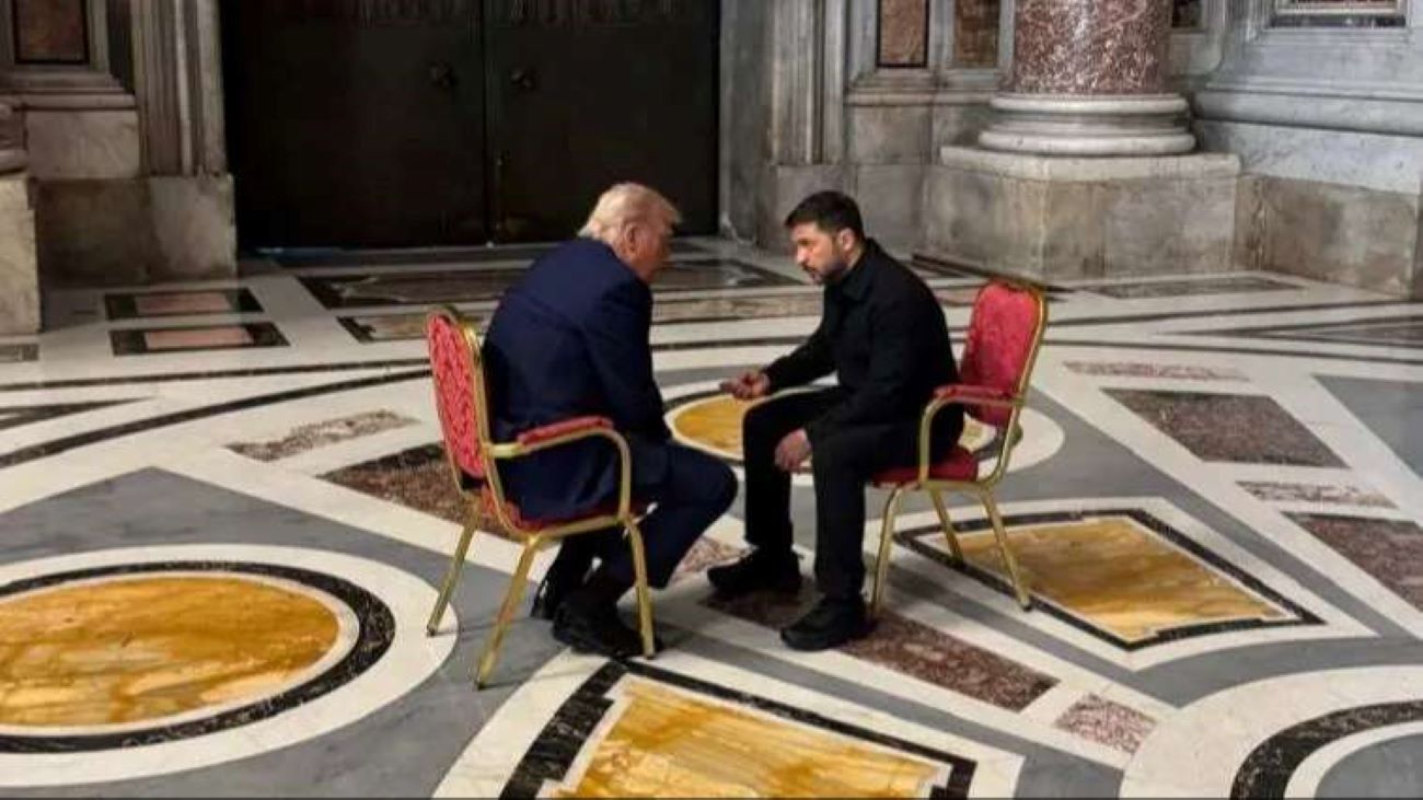 Ο Ντόναλντ Τραμπ με τον Βολοντίμιρ Ζελένσκι