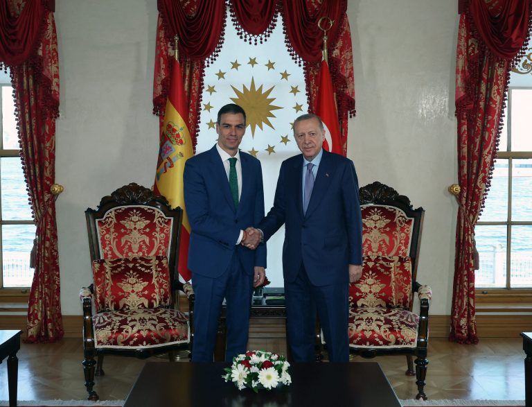 Ερντογάν σε Σάντσεθ: Σημαντικό βήμα οικοδόμησης εμπιστοσύνης οι συνομιλίες για την Ουκρανία στην Κωνσταντινούπολη