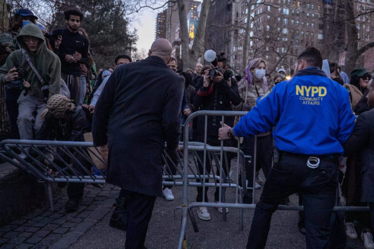 Παράνομη χαρακτηρίζει δικαστής του Τέξας την καταφυγή Τραμπ σε νόμο του 1798 για επίσπευση των απελάσεων