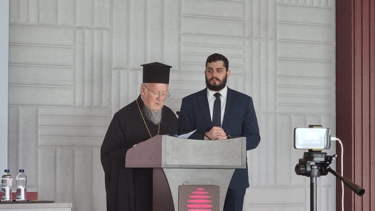 Ο Οικουμενικός Πατριάρχης στην Αττάλεια – Κήρυξε την έναρξη συνεδρίου για τα 1.700 χρόνια από την Α΄ Οικουμενική Σύνοδο