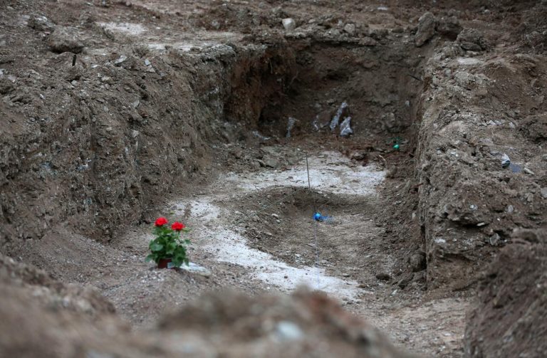 Θεσσαλονίκη: Βρέθηκε και άλλος ομαδικός τάφος στις Συκιές, όπου εντοπίστηκαν οι 33 σκελετοί από τον Εμφύλιο