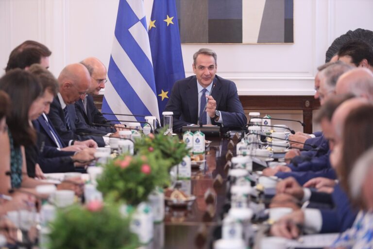 Συνεδριάζει στις 11:00 το Υπουργικό Συμβούλιο υπό τον Πρωθυπουργό – Οκτώ θέματα στην ατζέντα