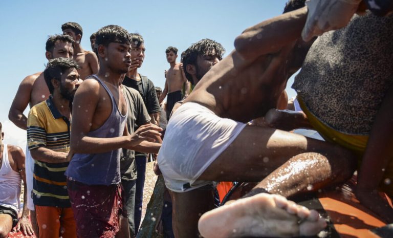 Γαλλία: Ένας νεκρός και τραυματίες σε απόπειρα μεταναστών να διασχίσουν τη Μάγχη