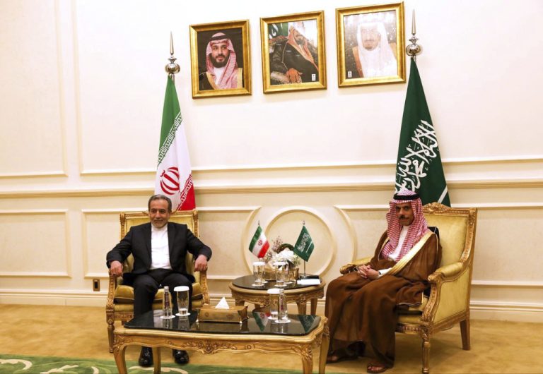 Ιράν: Δεν απεμπολούμε τα δικαιώματά μας στην πυρηνική ενέργεια