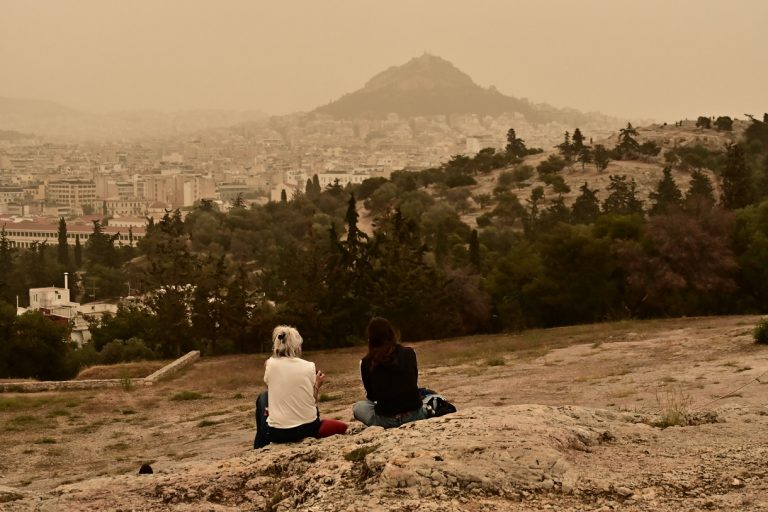 Καιρός σήμερα: Επανέρχεται η αφρικανική σκόνη – Στους 31 βαθμούς η θερμοκρασία