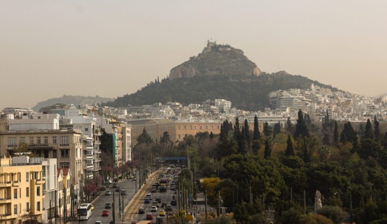 Καιρός: Έρχονται τα πρώτα 30άρια αλλά με αφρικανική σκόνη – Η πρόγνωση του Θ. Κολυδά