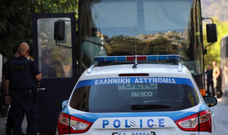 Στον ανακριτή οι τρεις συλληφθέντες για τη δολοφονία του 41χρονου στην Ραφήνα