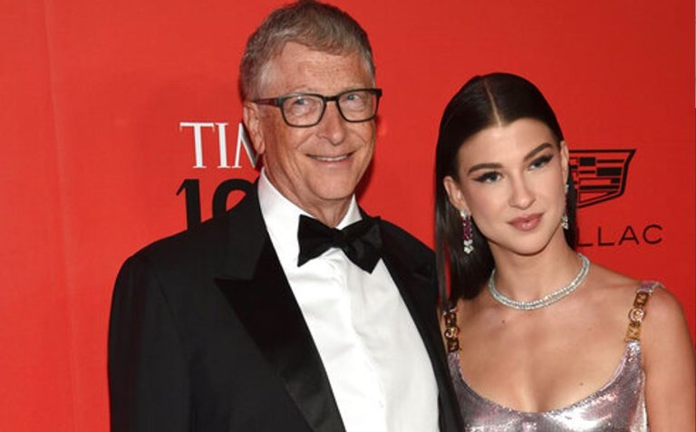 Φοίβη Γκέιτς: «Ο πατέρας μου πάσχει από το σύνδρομο Άσπεργκερ» – Πώς το αποκάλυψε η κόρη του ιδρυτή της Microsoft