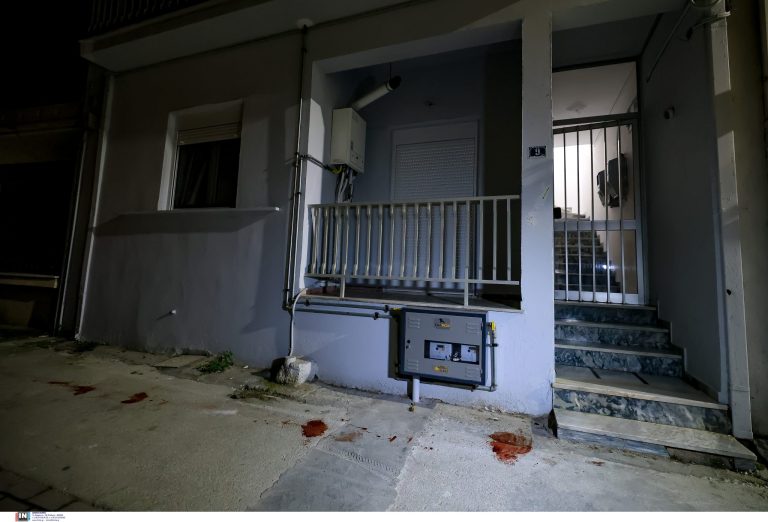 Λάρισα: Ανατριχίλα από την άγρια δολοφονία της 52χρονης – Οι κινήσεις του 21χρονου