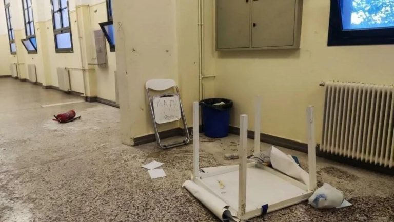 Με ποινικό παρελθόν οι συλληφθέντες για τα επεισόδια στη Νομική