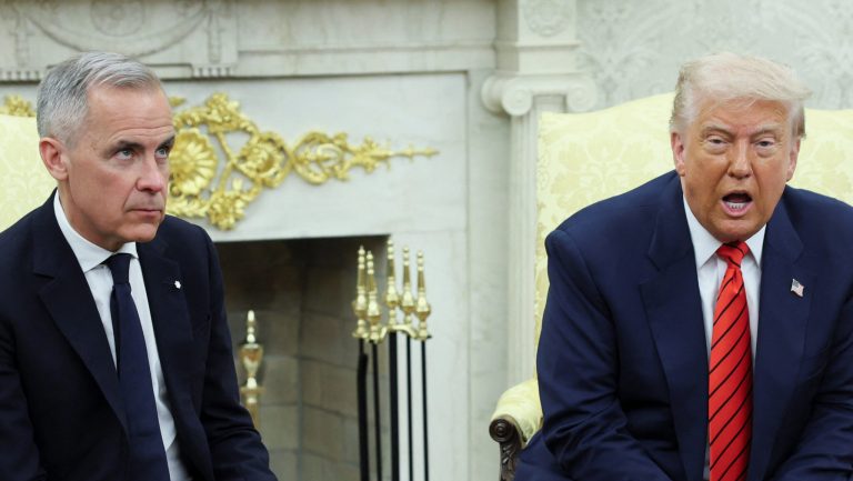 Ένταση στη συνάντηση Κάρνεϊ με Τραμπ: «Ο Καναδάς δεν θα πωληθεί ποτέ» – «Ποτέ μην λες ποτέ»