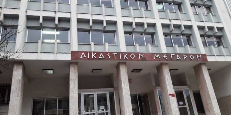 Αγρίνιο: Προφυλακίστηκε η 58χρονη φερόμενη ως εγκέφαλος στο κύκλωμα με τα αναπηρικά επιδόματα – Προσωρινά ελεύθεροι οι υπόλοιποι