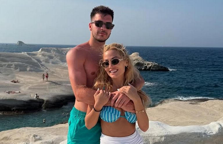 Φώτης Ιωαννίδης και Ελένη Βουλγαράκη ερωτευμένοι στη Μήλο – Οι φωτογραφίες που μοιράστηκαν