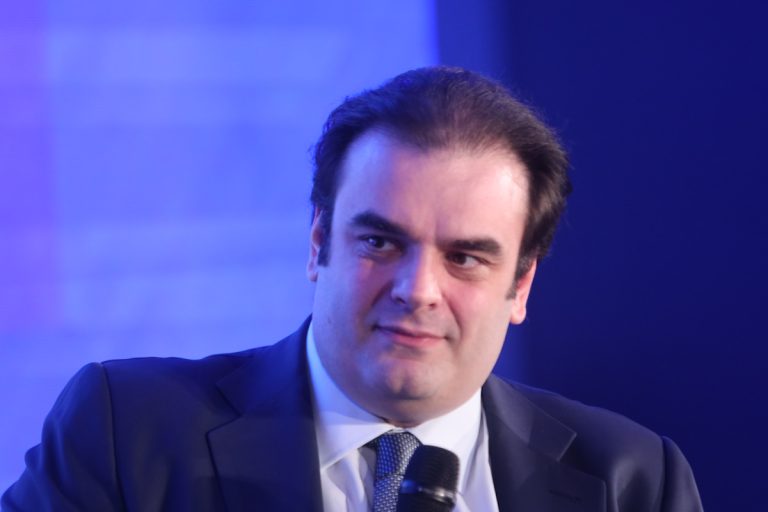 Πιερρακάκης: Οι τράπεζες ανάχωμα στην υλοποίηση ενός δυσμενούς σεναρίου από τις εξελίξεις στη Μέση Ανατολή