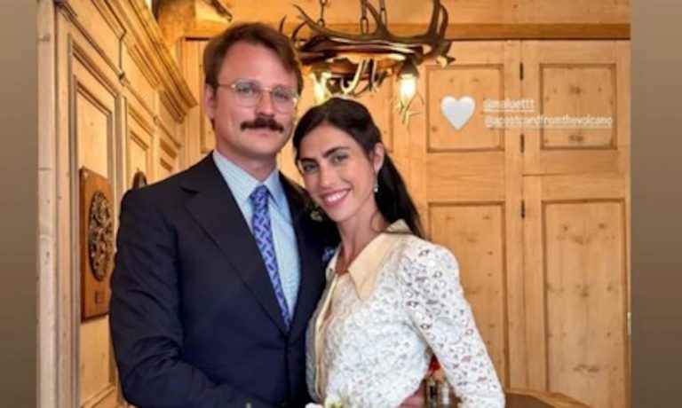 Νικόλας Νιάρχος και Μαλού Ντάλα Πίκολα παντρεύτηκαν με πολιτικό γάμο στην Ελβετία – Οι πρώτες εικόνες