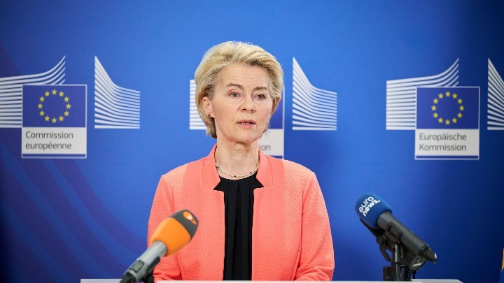 Φον ντερ Λάιεν: Η ΕΕ κατέγραψε την «πιο πρόσφατη» πρόταση των ΗΠΑ για το εμπόριο