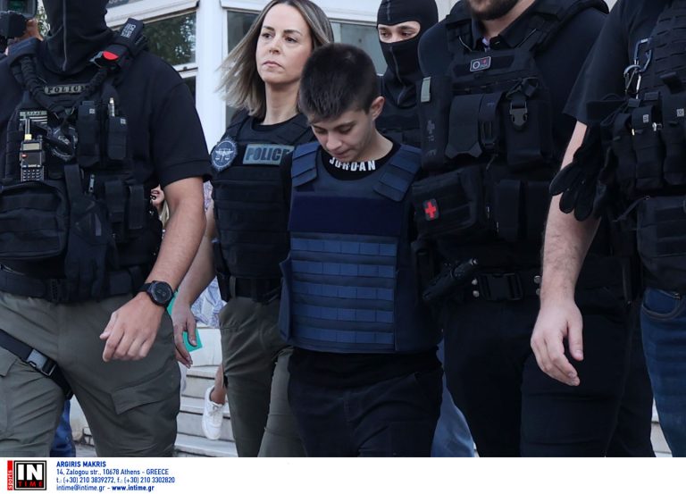 Στις φυλακές Κορυδαλλού σήμερα η Ειρήνη Μουρτζούκου – Ποιον «δείχνει» πίσω από τον θάνατο του Παναγιωτάκη