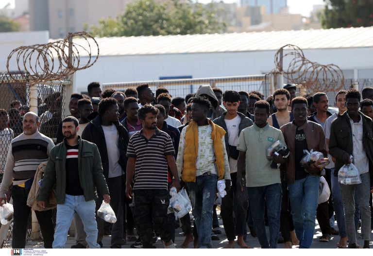 Νέο κύμα μεταναστευτικών ροών στην Κρήτη – Μεταφέρονται απευθείας σε κέντρα κράτησης