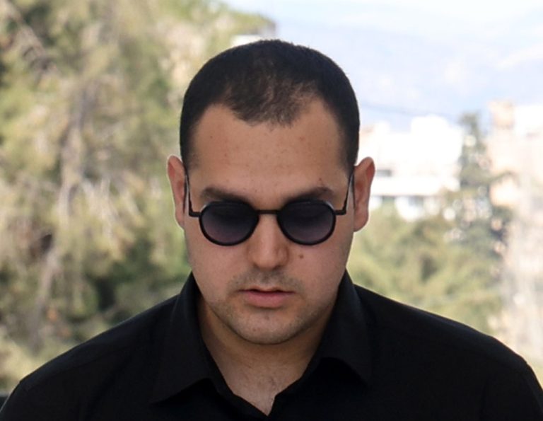 Ο Χρήστος Κούγιας για την εξάρτησή του από τον τζόγο και τη σχέση των γονιών του μετά το διαζύγιο