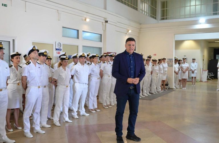 Κικίλιας: Το λιμάνι του Πειραιά ενισχύεται με άλλους 50 λιμενικούς για την ασφαλέστερη εξυπηρέτηση των επιβατών