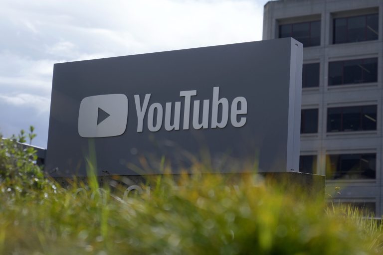 Η Αυστραλία απαγορεύει τη χρήση του YouTube σε παιδιά κάτω των 16 ετών