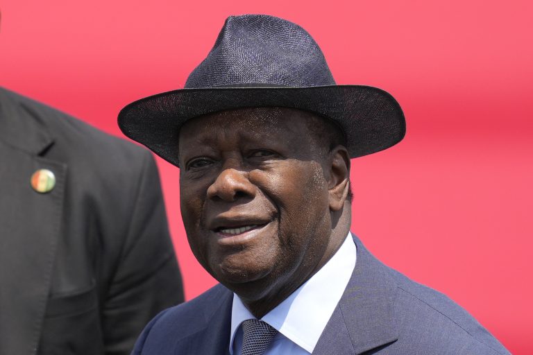 Ακτή Ελεφαντοστού: Ο πρόεδρος Ουαταρά, 83 ετών, θα διεκδικήσει μια τέταρτη συνεχόμενη θητεία – Αποκλείστηκαν από τις εκλογές οι κυριότεροι ηγέτες της αντιπολίτευσης