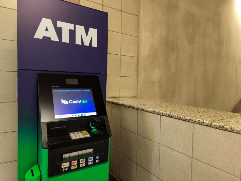 Κυβερνητικές πηγές: Αποφασισμένη να παρέμβει νομοθετικά η κυβέρνηση αν διαπιστώσει τραπεζικές χρεώσεις δύο ταχυτήτων