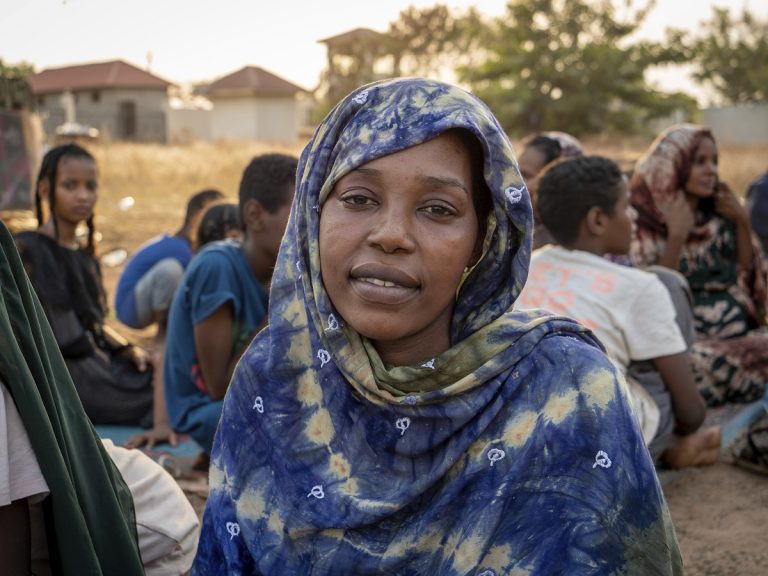 Σουδάν: Επικράτηση των παραστρατιωτικών στο Κορντοφάν απειλεί τον ανεφοδιασμό των εκτοπισμένων στο Νταρφούρ